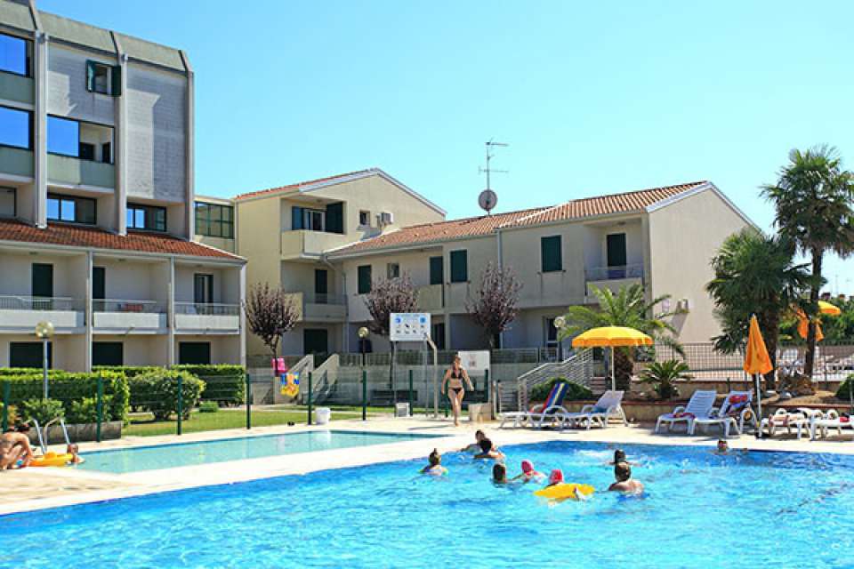 Villaggio Luna 1+2 s bazénem