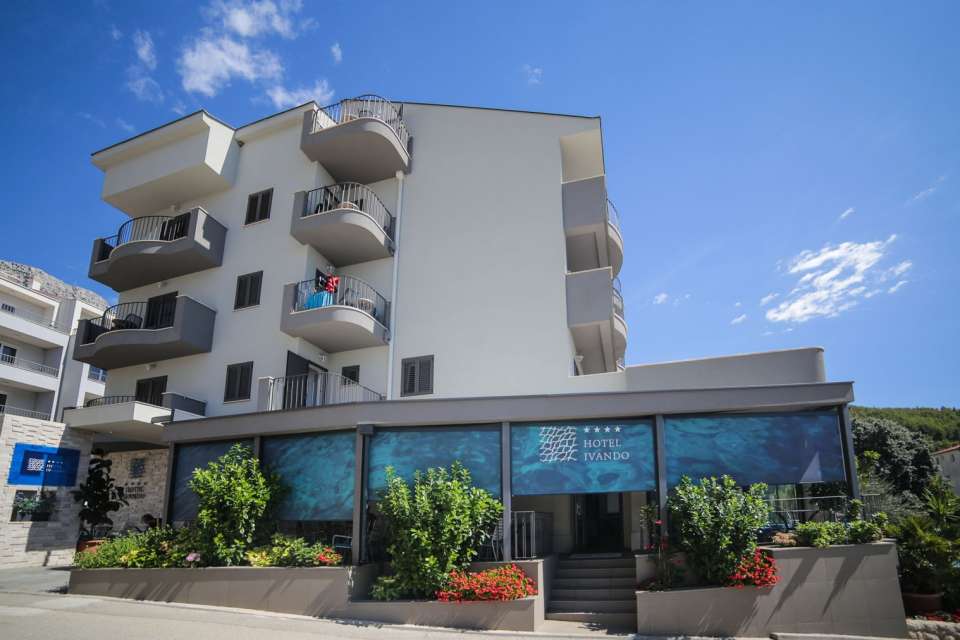 Hotel Ivando Drvenik