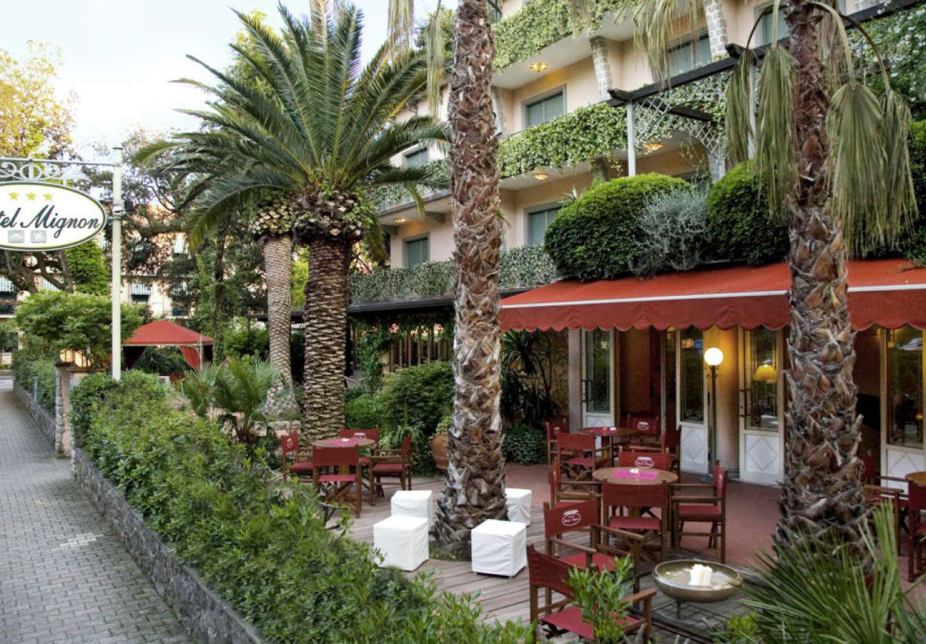 Hotel Mignon s bazénem