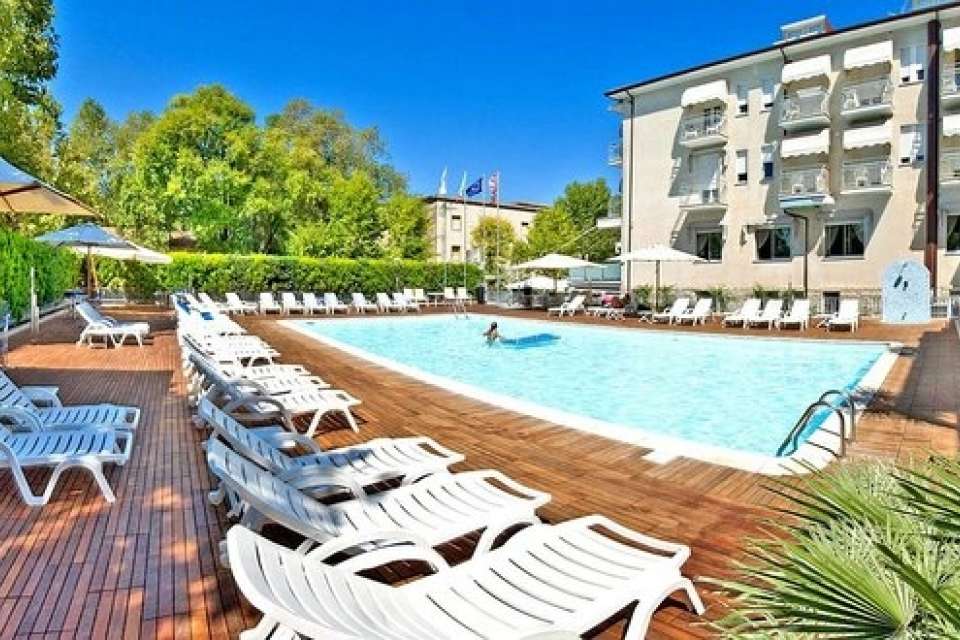 Hotel St. Moritz s bazénem