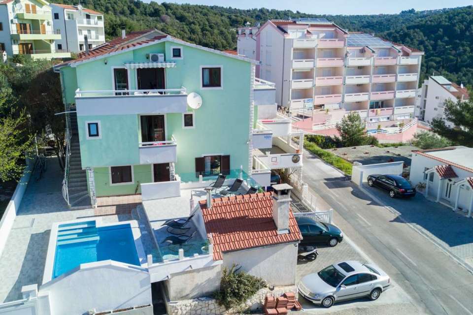 Villa Žaja s bazénem Čiovo