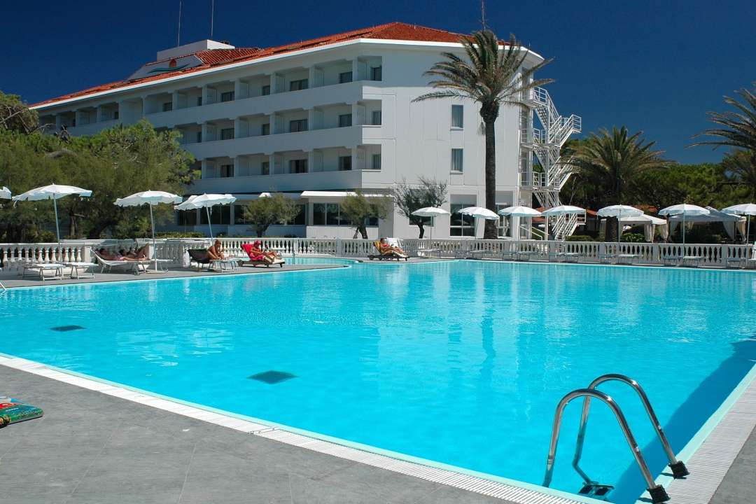 Hotel Domizia Palace s bazénem