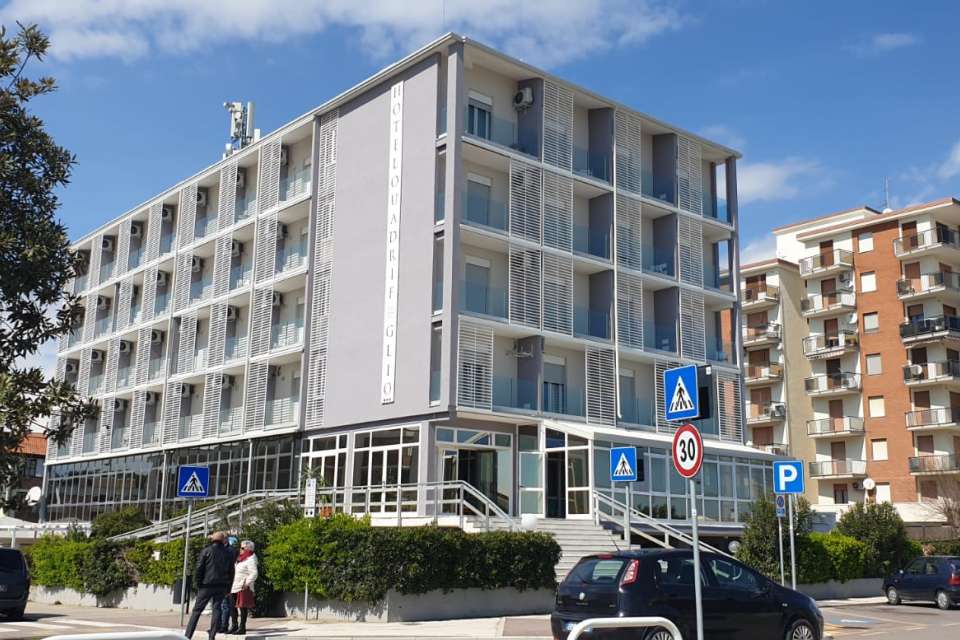 Hotel Quadrifoglio Lido Delle Nazioni