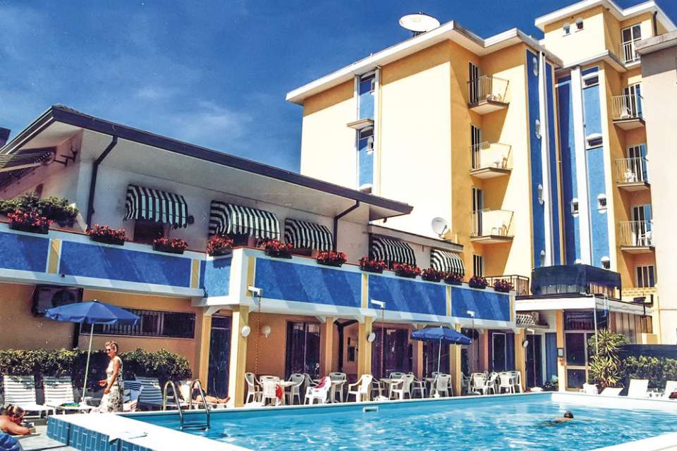 Hotel Portofino s bazénem
