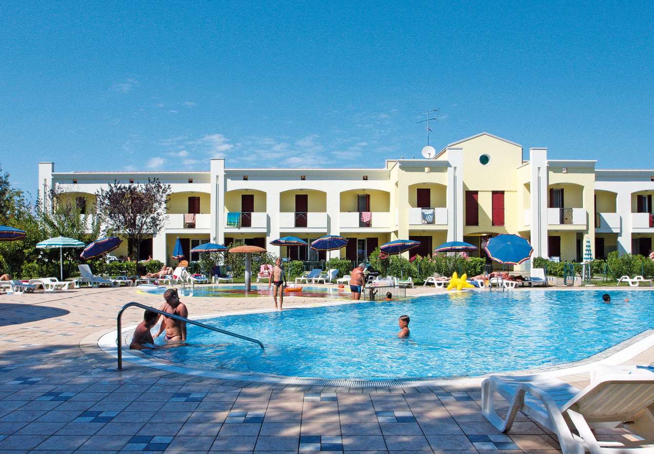 Villaggio Calycanthus s bazénem Bibione